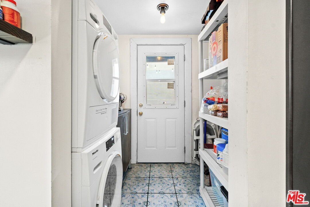 2 Bedroom apartment for Sale, 1138 S Concord St.