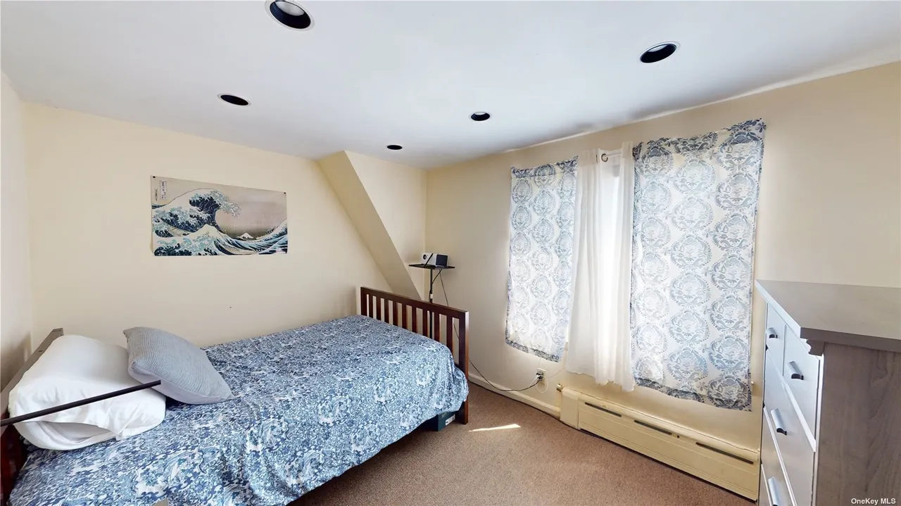 Oversized 8, 000 Square feet of Property