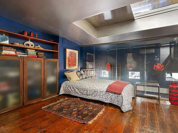 Beautiful home, built in 1851 and renovated in 1979