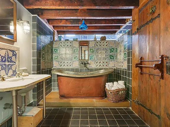 Beautiful home, built in 1851 and renovated in 1979