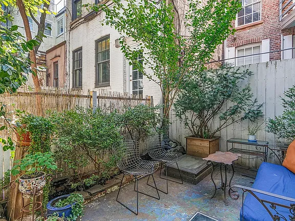 Beautiful home, built in 1851 and renovated in 1979