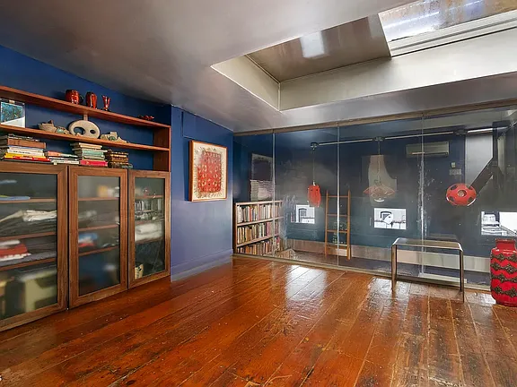 Beautiful home, built in 1851 and renovated in 1979